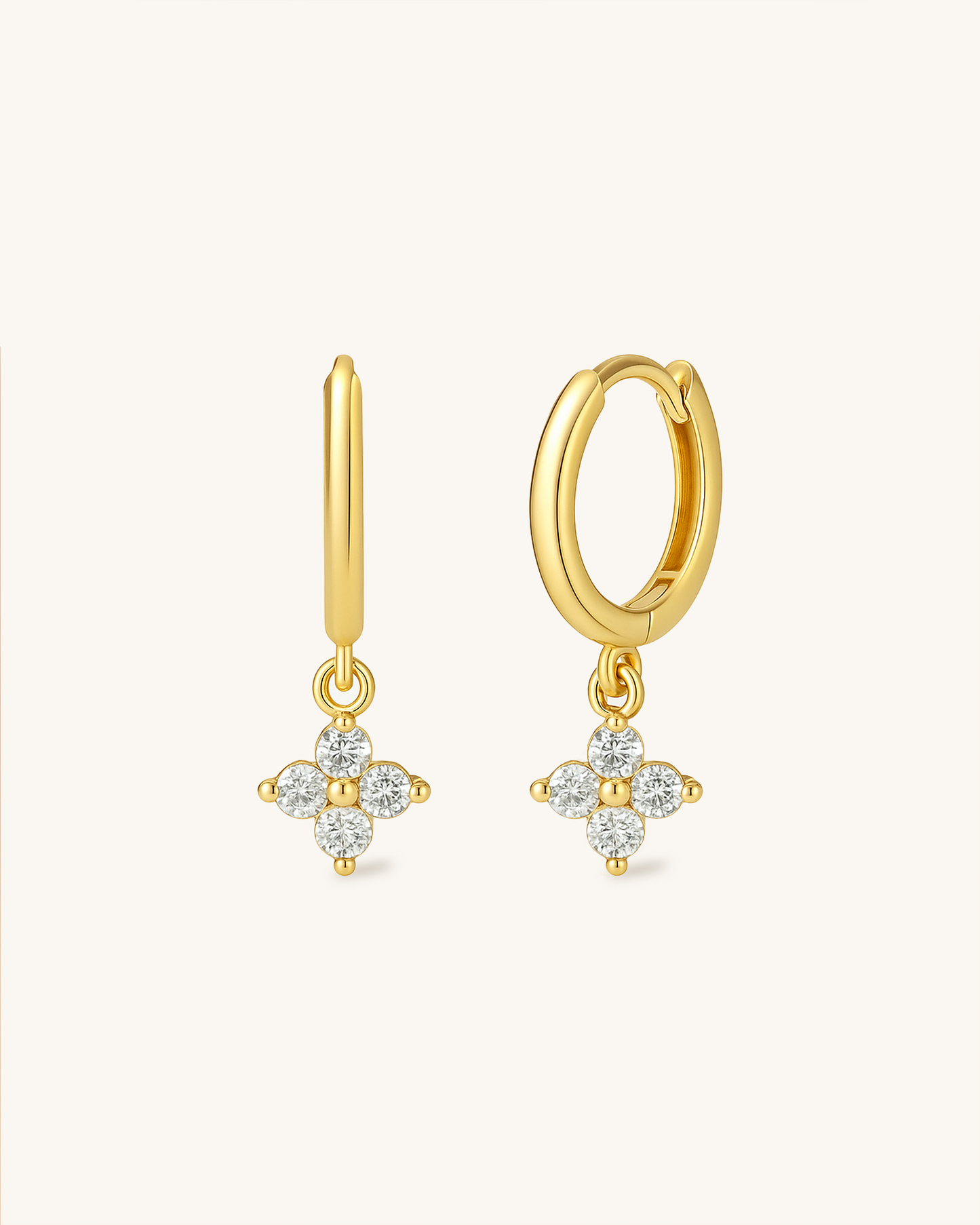TINY CLOVER HOOPS