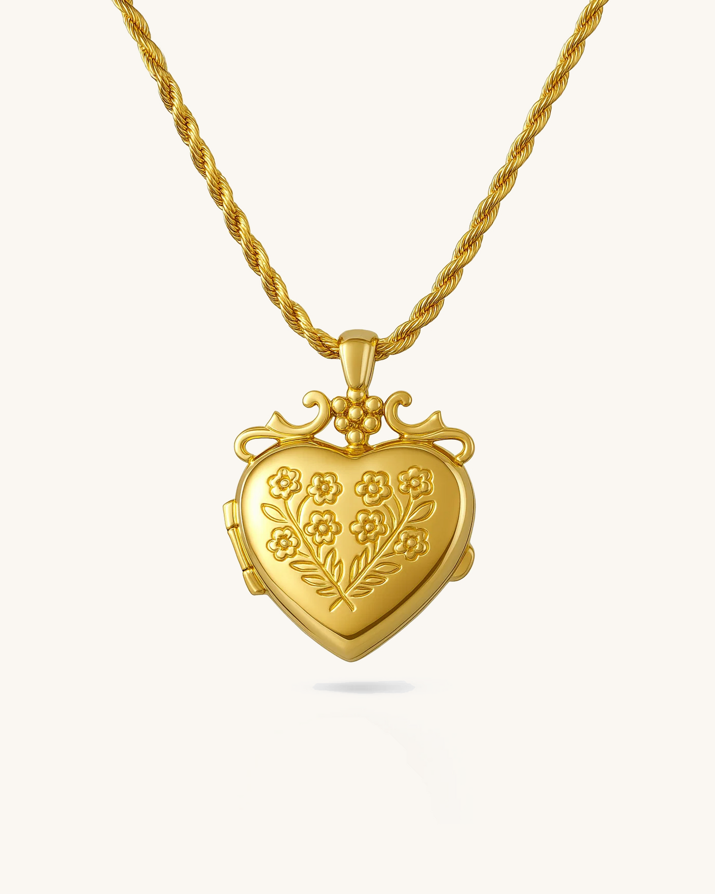 GOLD HEART PENDANT