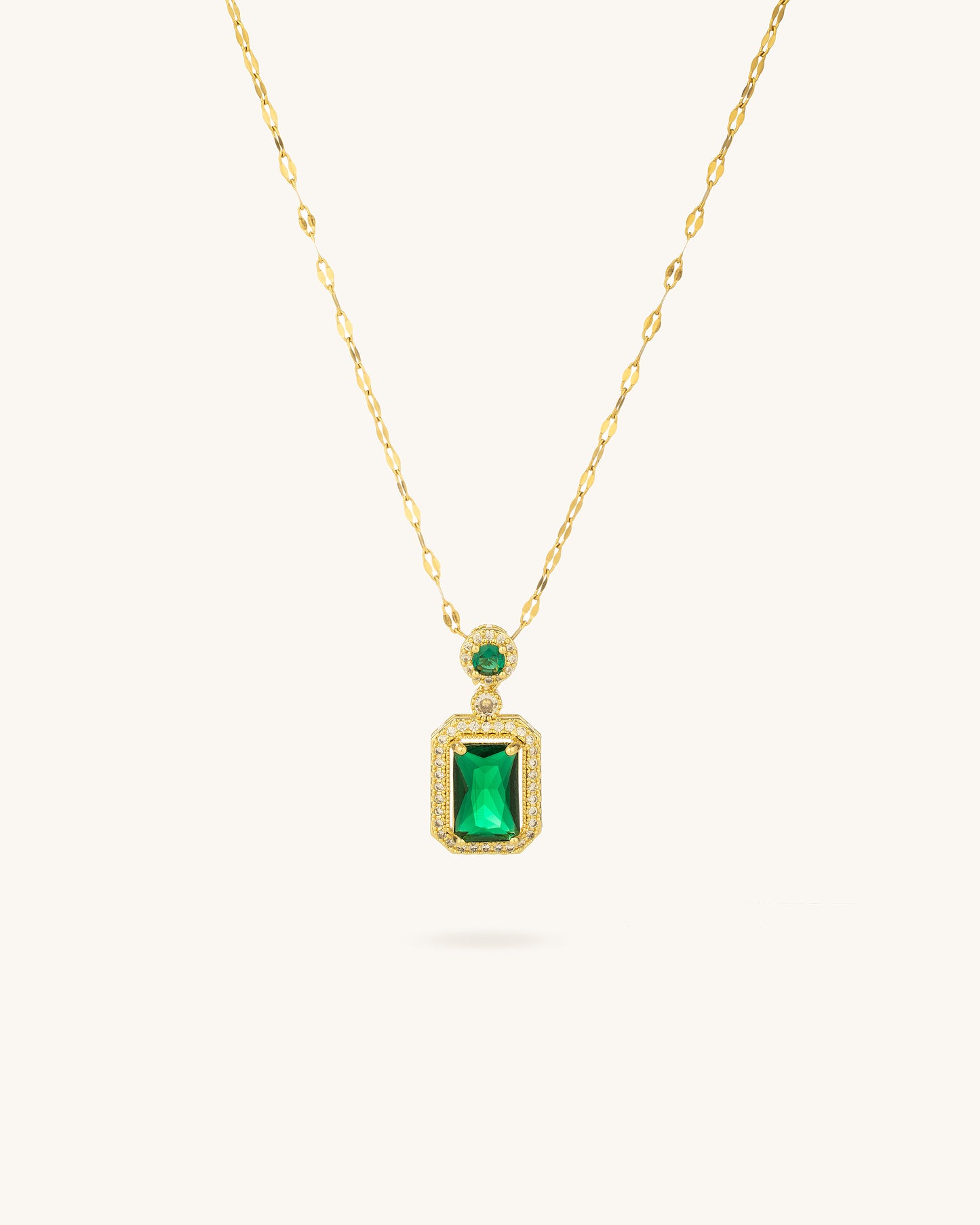 EMERALD PENDANT NECKLACE
