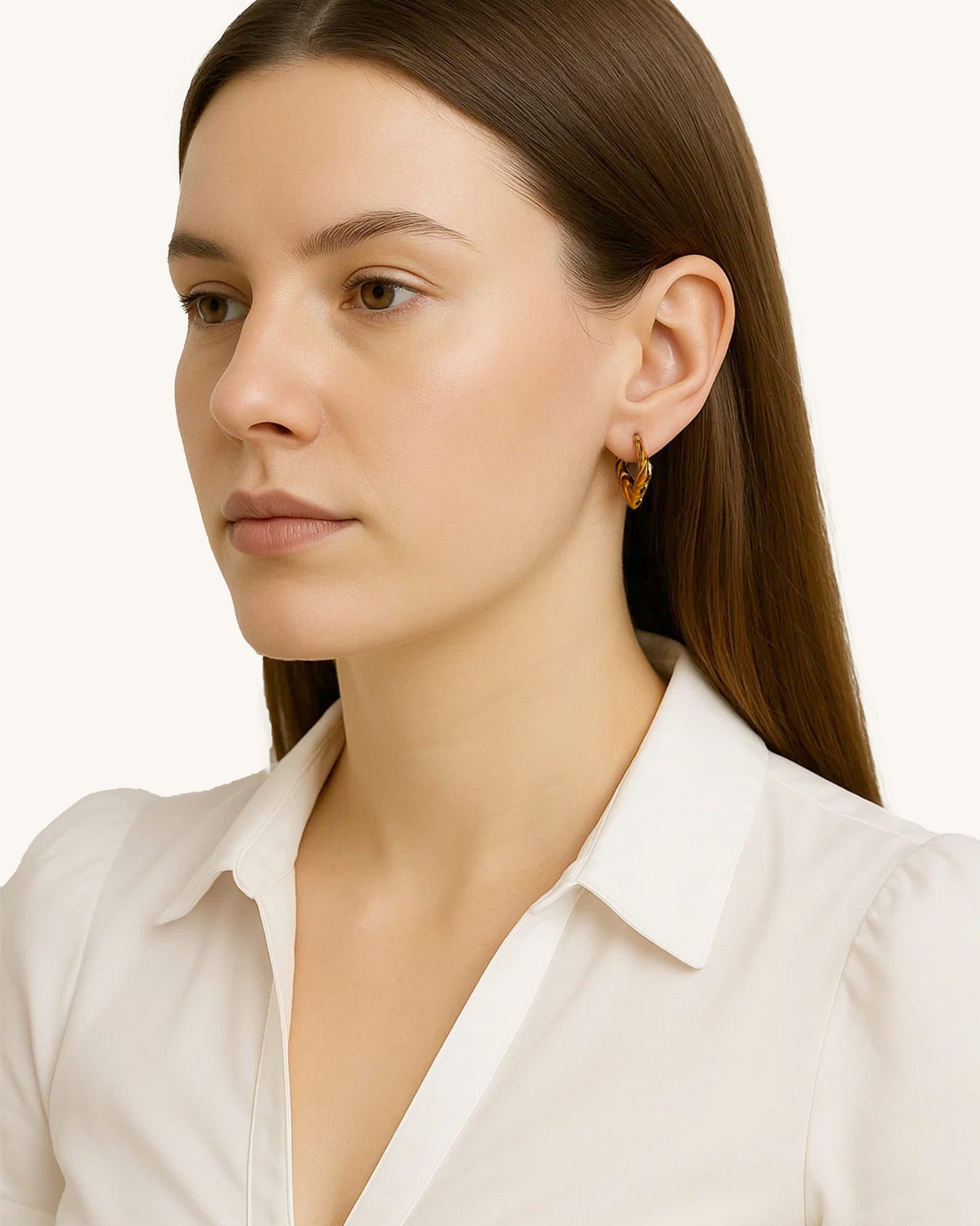 TWISTED TRIANGLE HOOP