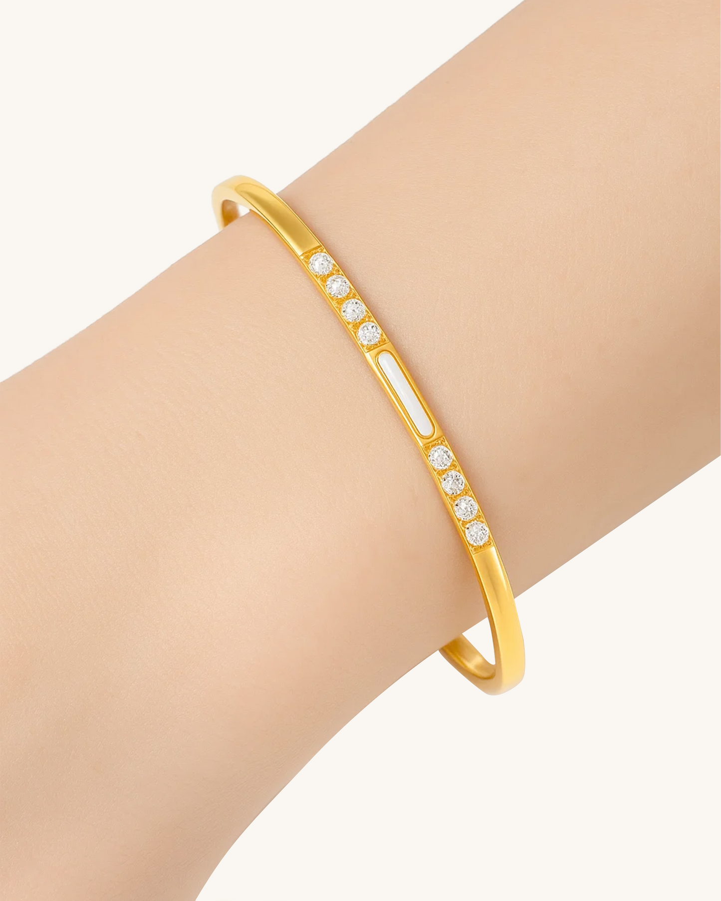 SHINE BAR BANGLE