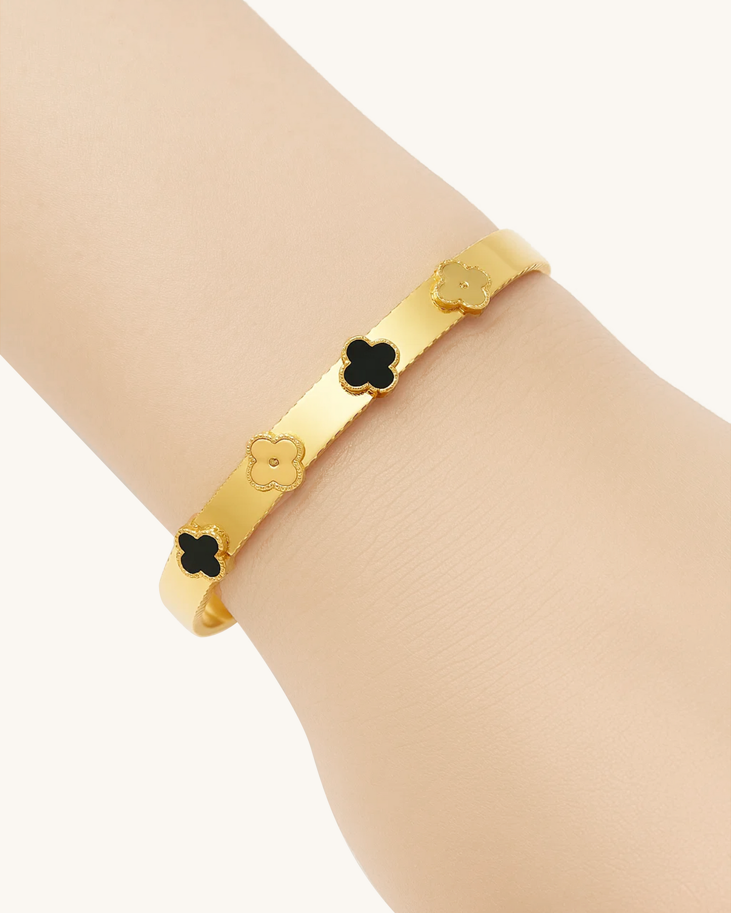 ENAMEL BLACK BANGLE