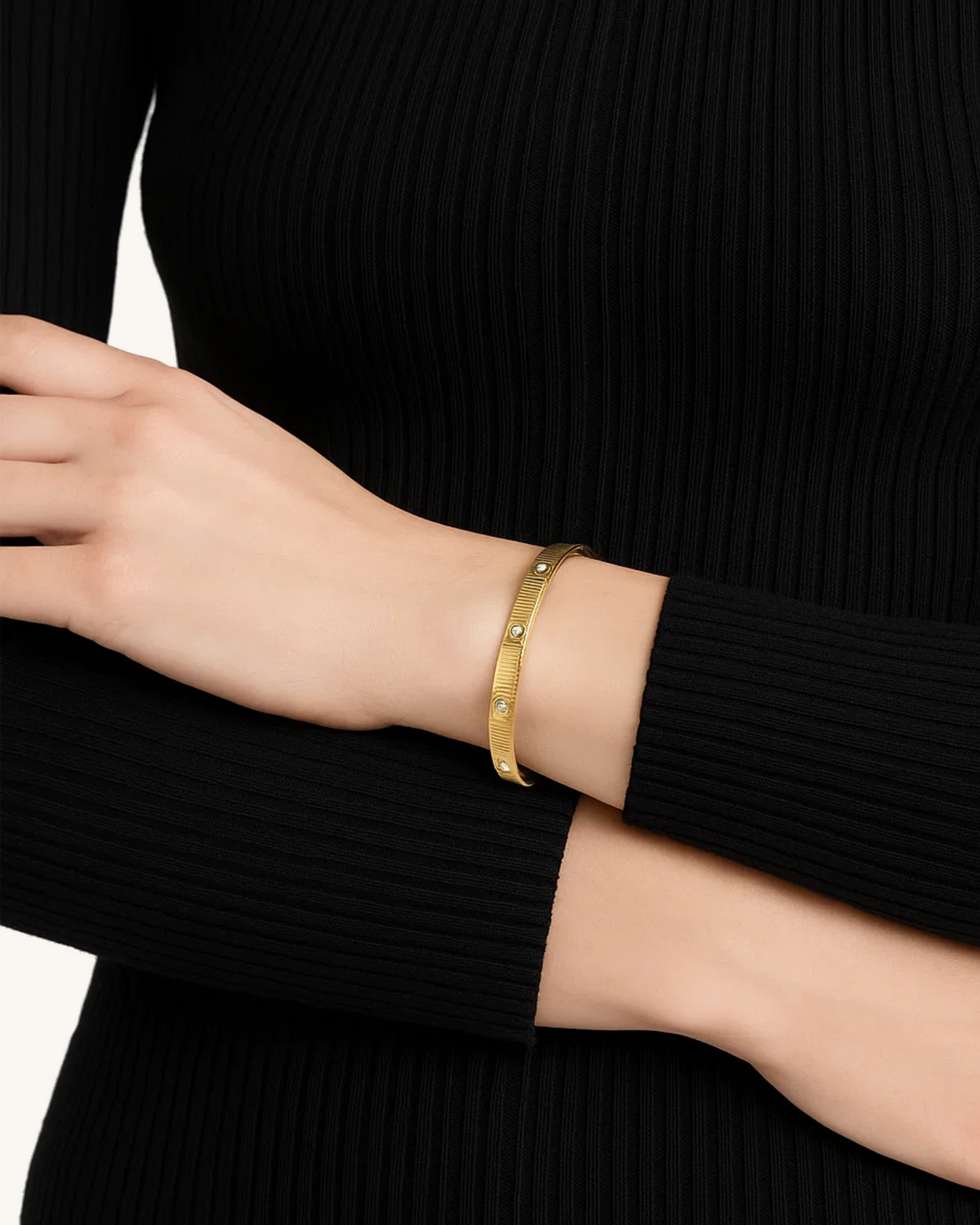 DIAMOND ENGRAVED BANGLE