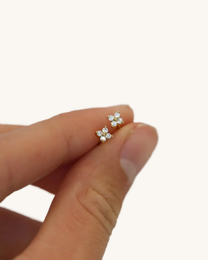 PETITE BLOOM STUDS