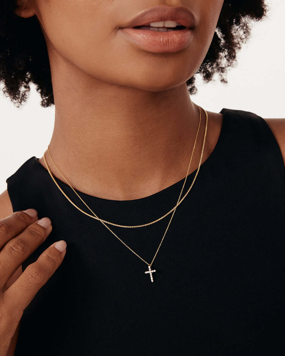 CROSS PENDANT NECKLACE