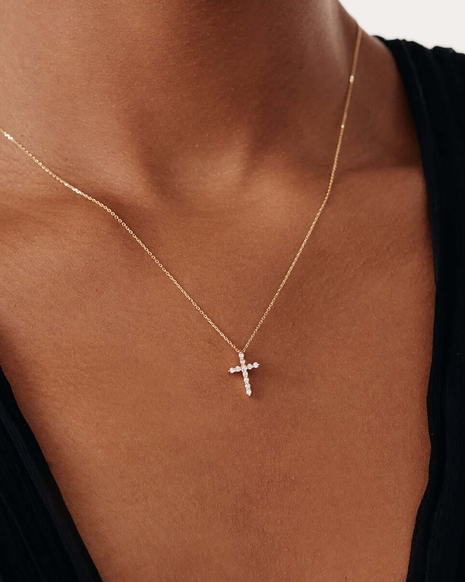 CROSS PENDANT NECKLACE