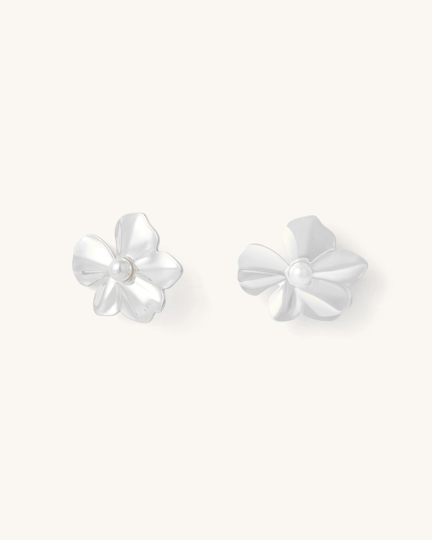 BLOSSOM PEARL STUDS