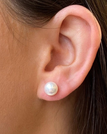 CLASSIC PEARL STUD