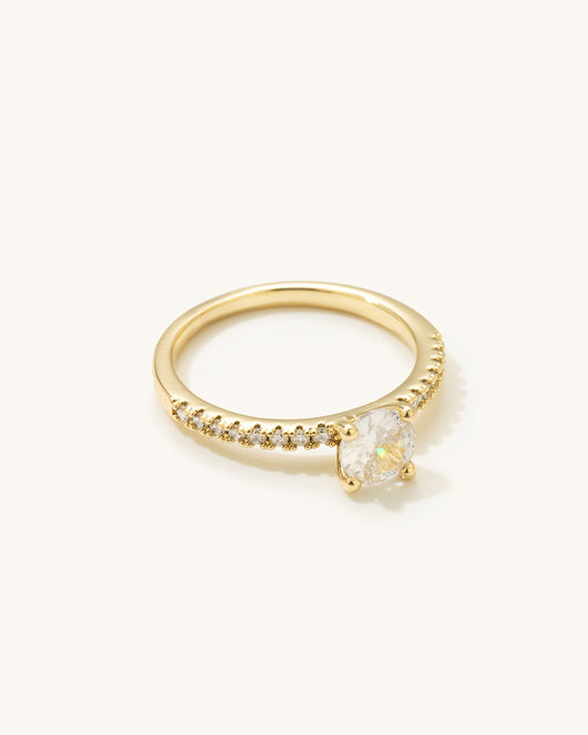 ROUND CUT PAVÉ RING