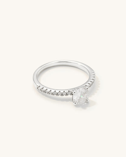 ROUND CUT PAVÉ RING